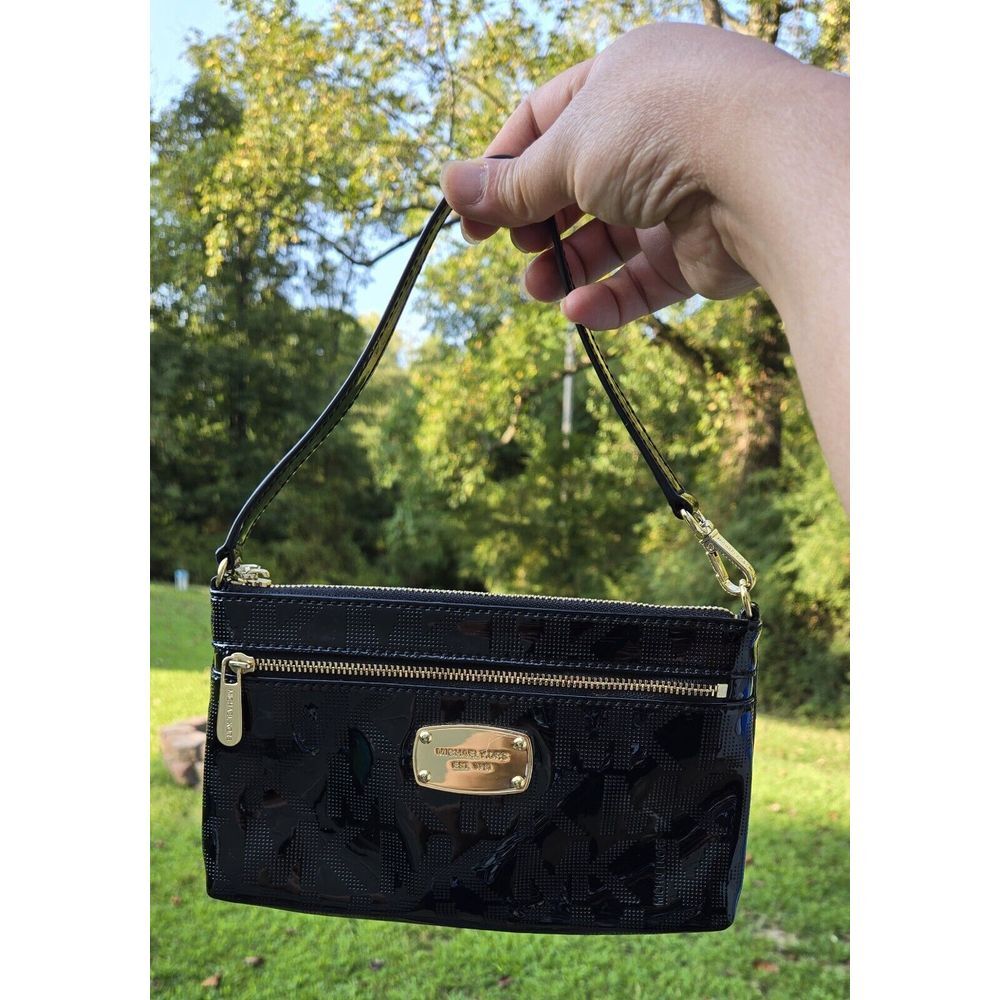 Michael Kors Womens Wristlet Bag Black Patent Leather Classic Signature Logo